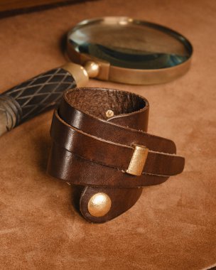 luxury gold and diamond jewelery