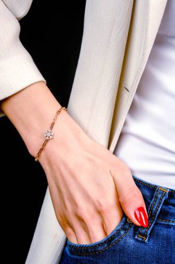 luxury gold and diamond jewelery
