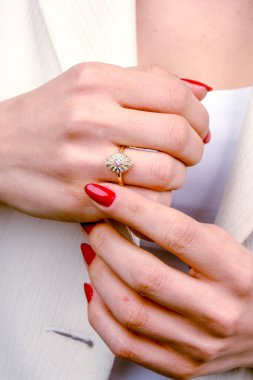 luxury gold and diamond jewelery