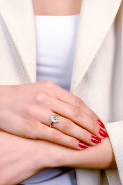 luxury gold and diamond jewelery