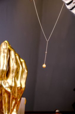 luxury gold and diamond jewelery
