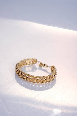 luxury gold and diamond jewelery
