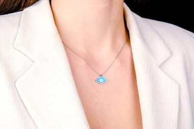 luxury gold and diamond jewelery