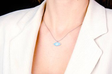 luxury gold and diamond jewelery