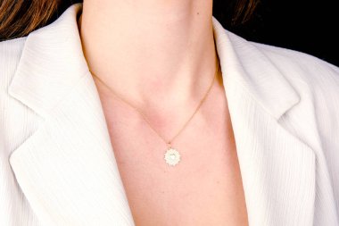 luxury gold and diamond jewelery