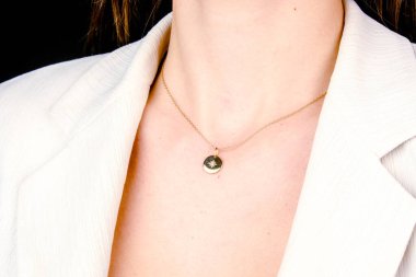 luxury gold and diamond jewelery