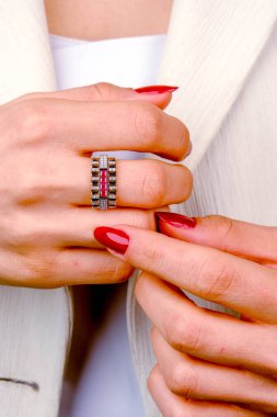 luxury gold and diamond jewelery