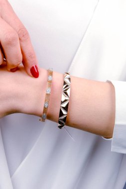 luxury gold and diamond jewelery