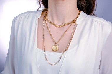 luxury gold and diamond jewelery