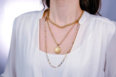 luxury gold and diamond jewelery