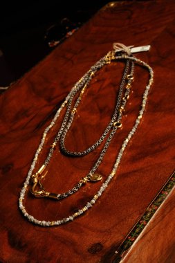 luxury gold and diamond jewelery