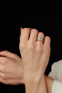 luxury gold and diamond jewelery