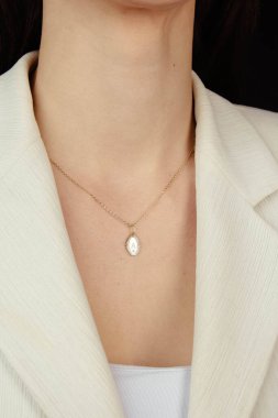 luxury gold and diamond jewelery