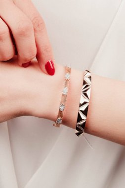 luxury gold and diamond jewelery