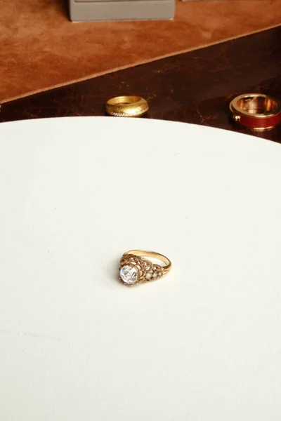 Розкішні Золоті Діамантові Прикраси — стокове фото
