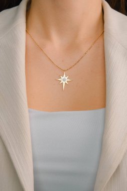 luxury gold and diamond jewelery