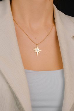 luxury gold and diamond jewelery