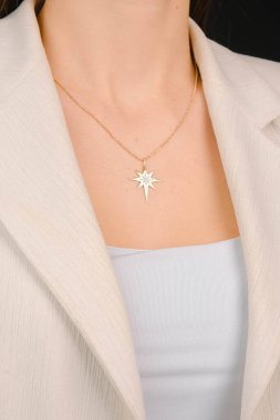 luxury gold and diamond jewelery