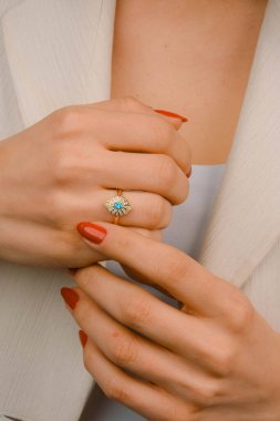 luxury gold and diamond jewelery