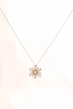 luxury gold and diamond jewelery