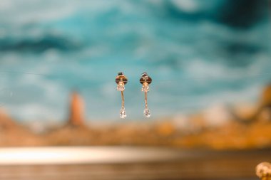 luxury gold and diamond jewelery