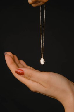 luxury gold and diamond jewelery