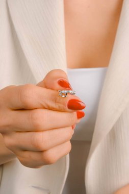 luxury gold and diamond jewelery