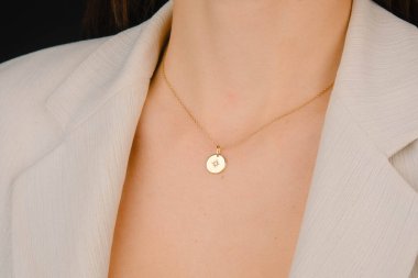 luxury gold and diamond jewelery