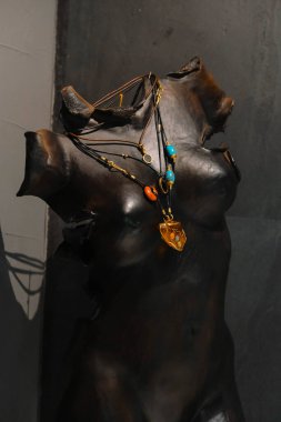 luxury gold and diamond jewelery