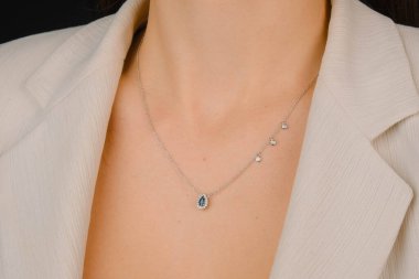 luxury gold and diamond jewelery