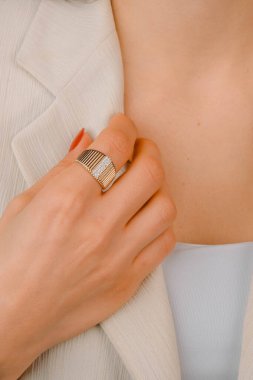 luxury gold and diamond jewelery