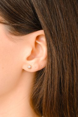 luxury gold and diamond jewelery