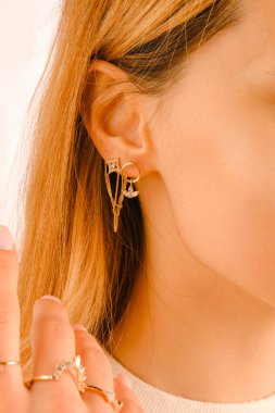 luxury gold and diamond jewelery