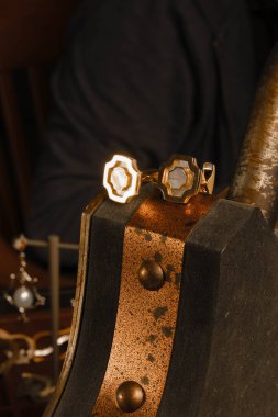 luxury gold and diamond jewelery