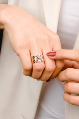 luxury gold and diamond jewelery