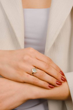 luxury gold and diamond jewelery