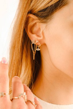 luxury gold and diamond jewelery