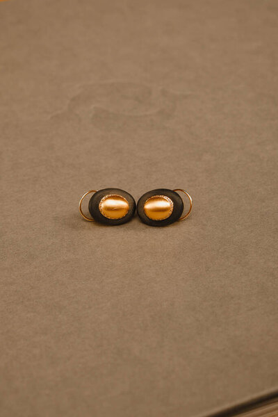 ювелирные изделия из золота и бриллиантов