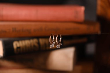 luxury gold and diamond jewelery