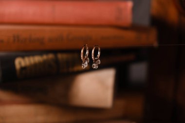 luxury gold and diamond jewelery