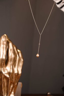 luxury gold and diamond jewelery
