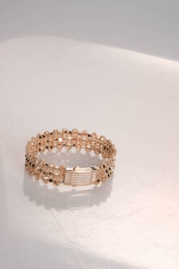 luxury gold and diamond jewelery