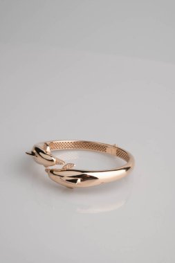 luxury gold and diamond jewelery