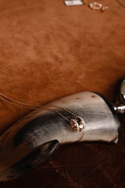 luxury gold and diamond jewelery