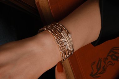 luxury gold and diamond jewelery