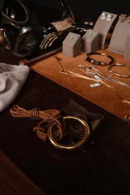 luxury gold and diamond jewelery