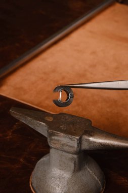 luxury gold and diamond jewelery