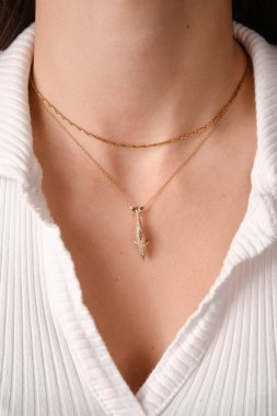 luxury gold and diamond jewelery