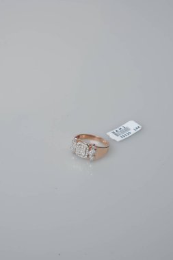 luxury gold and diamond jewelery