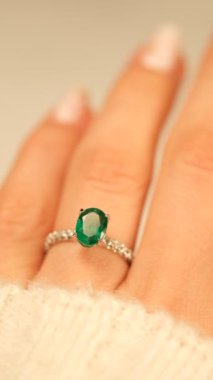 luxury gold and diamond jewelery